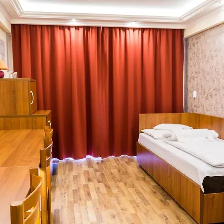 Bl.apartmanhaz Ii. *